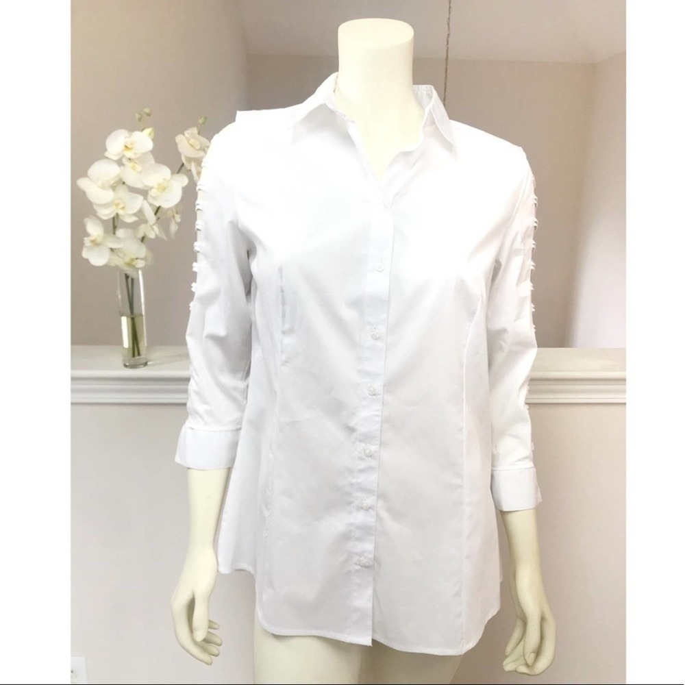 44-Zac & Rachel white button shirt Size: Medium
